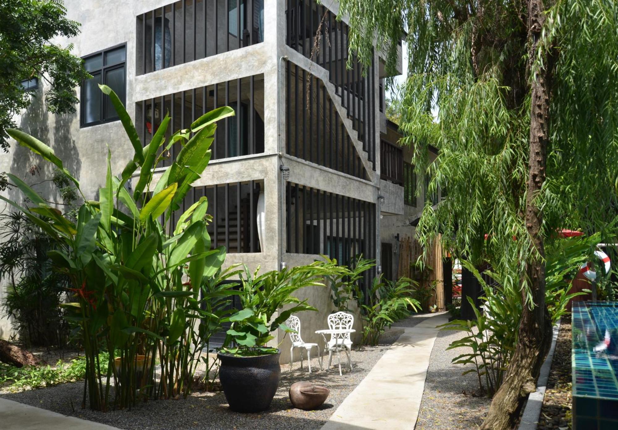 Arun Rawee อรุณ รวี Hotel