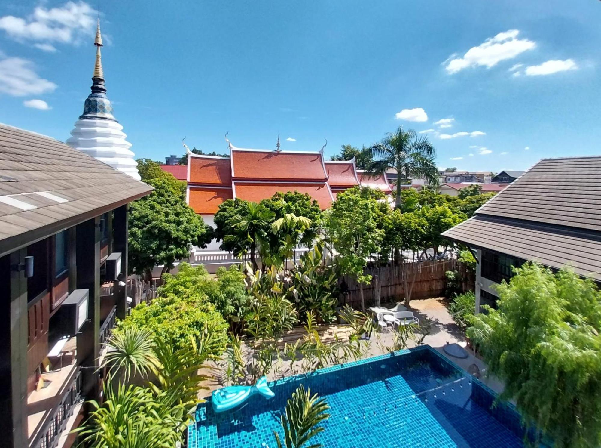 Hotel Arun Rawee อรุณ รวี 3*