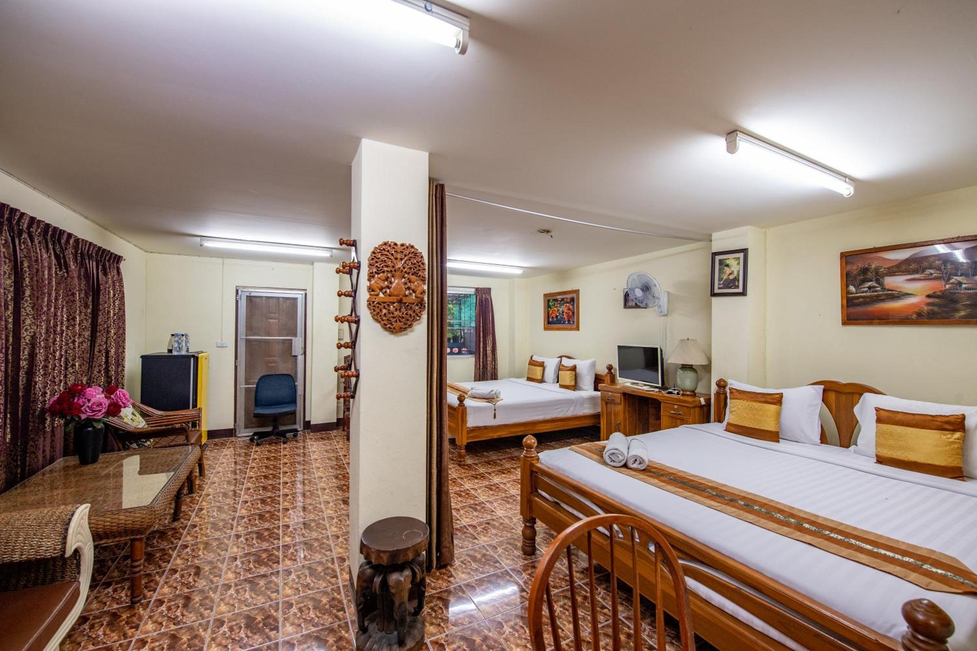 Albergue Saithong House *