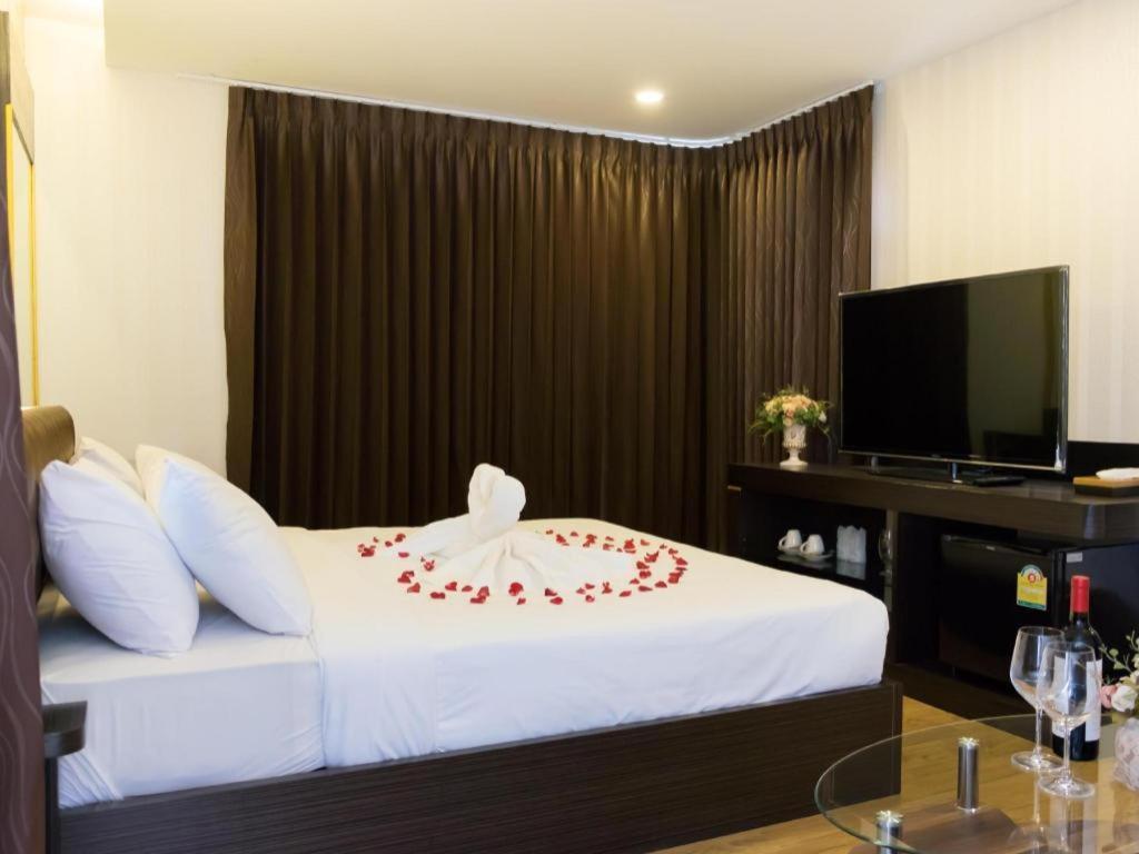 The Y Boutique 3*
