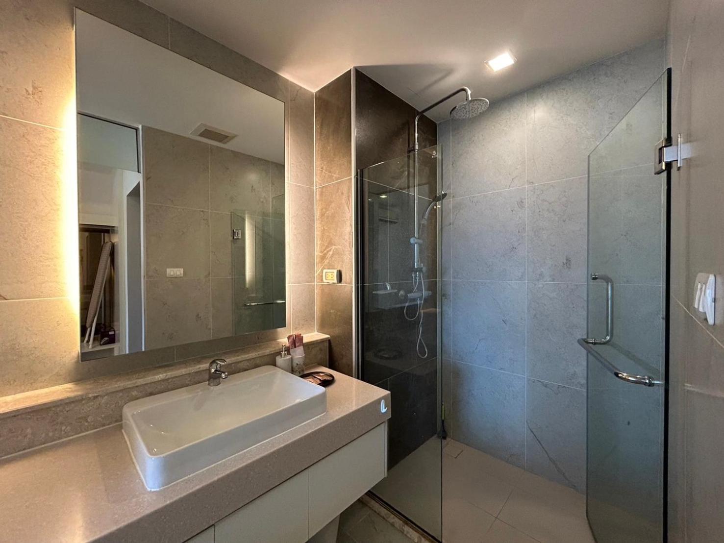 The Astra Chaing Mai Apartment
