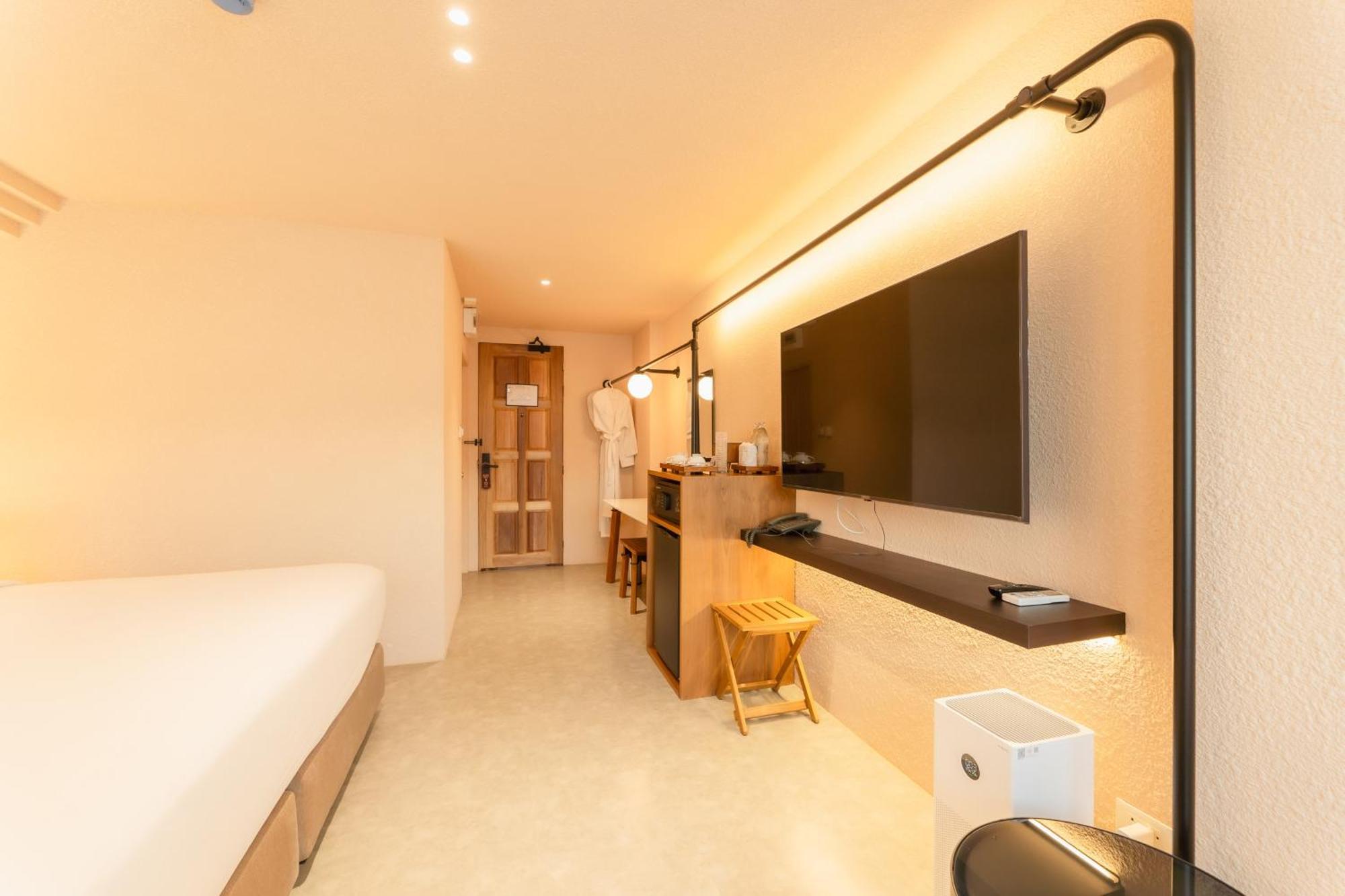 Mai Hotel