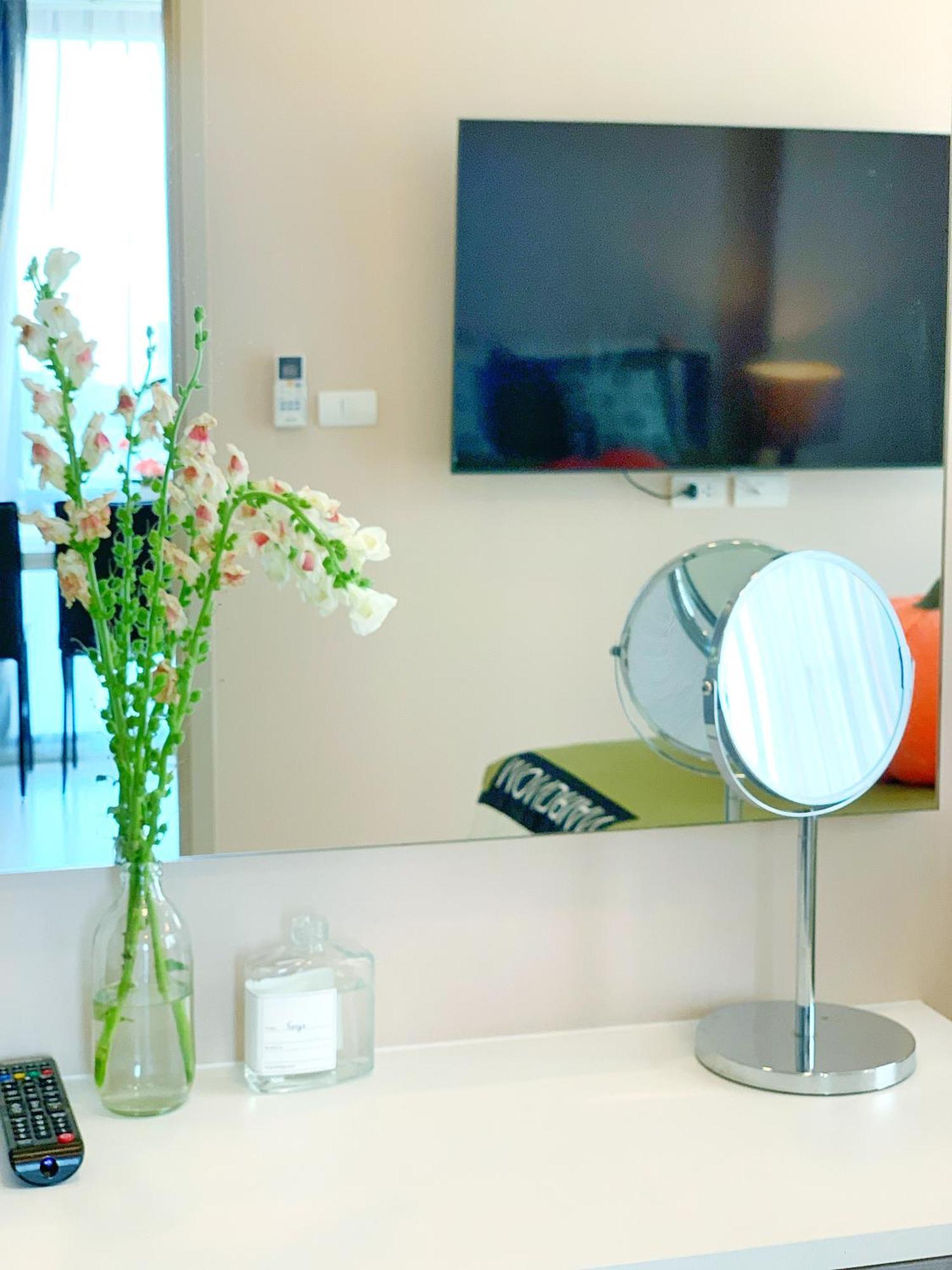 Cm Design Space Nimman Fashion Flat