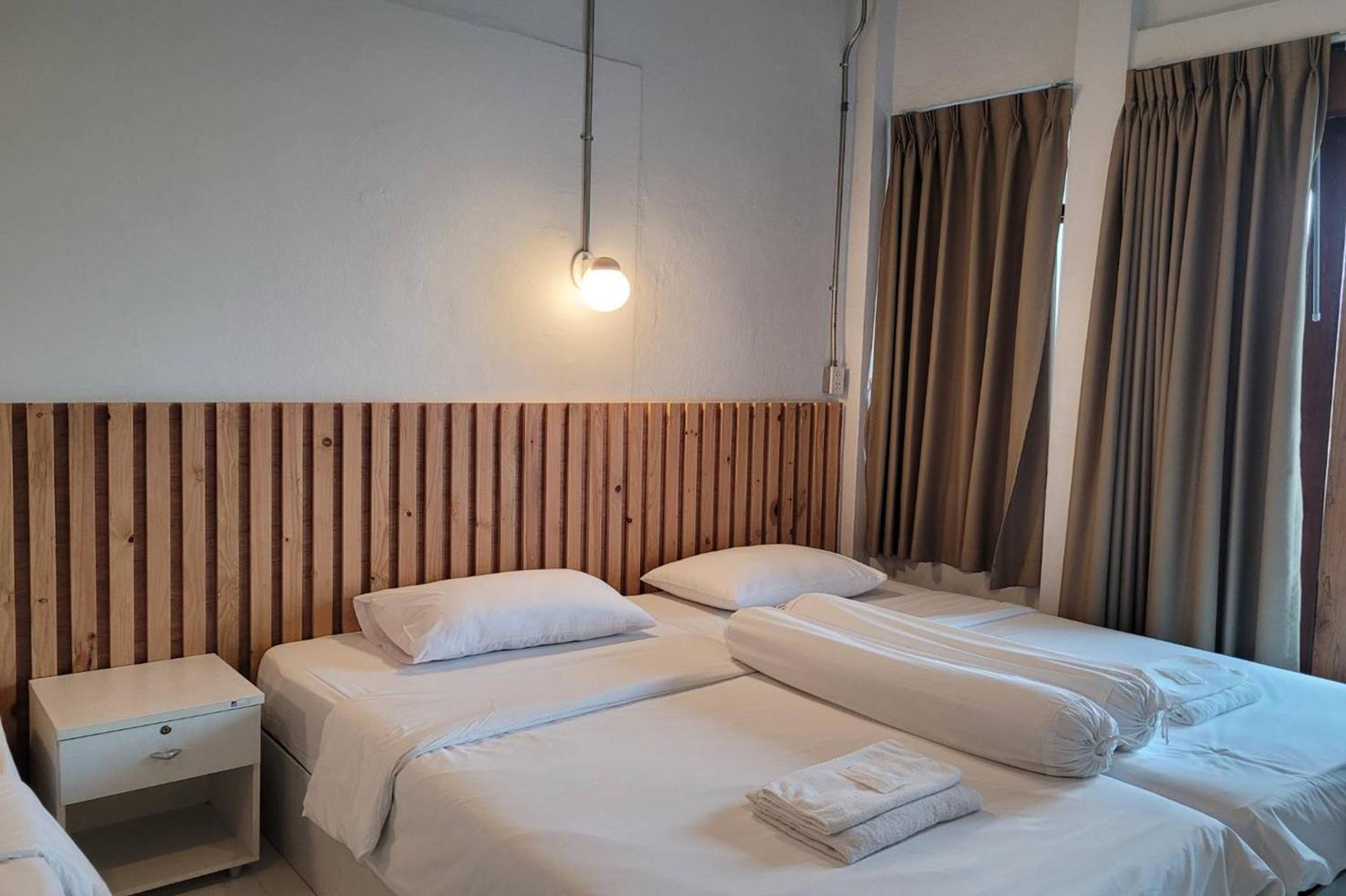 Guest house Asaya House 2*