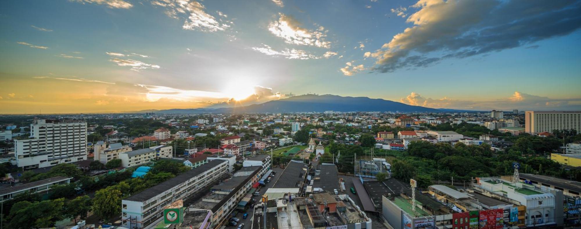 The Astra Chaing Mai Apartment *