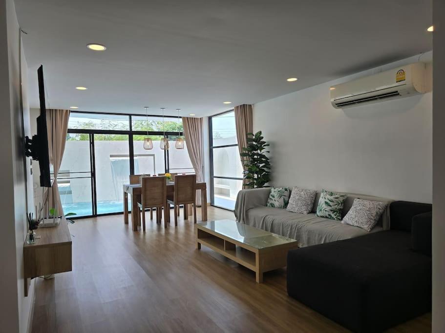 The Joy Private Pool Villa *