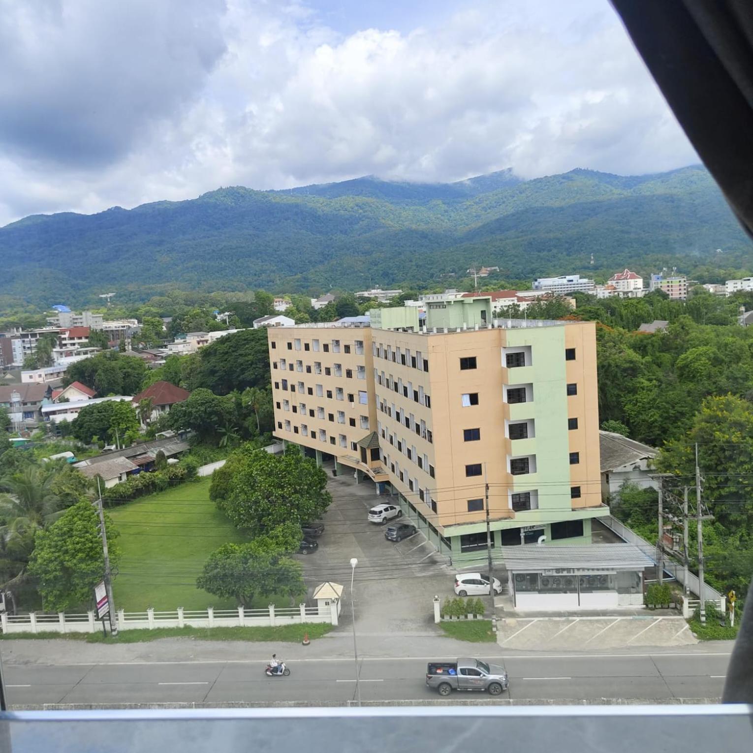 Thaveephol Tower 902 1 Chiang Mai