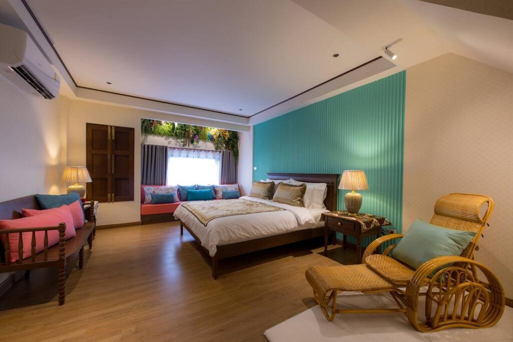 No 9 Luxury Living *