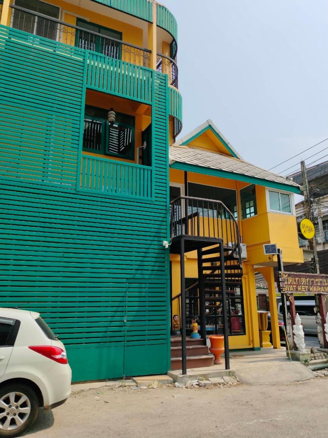 Yellow Lamoon Hotel Chiang Mai