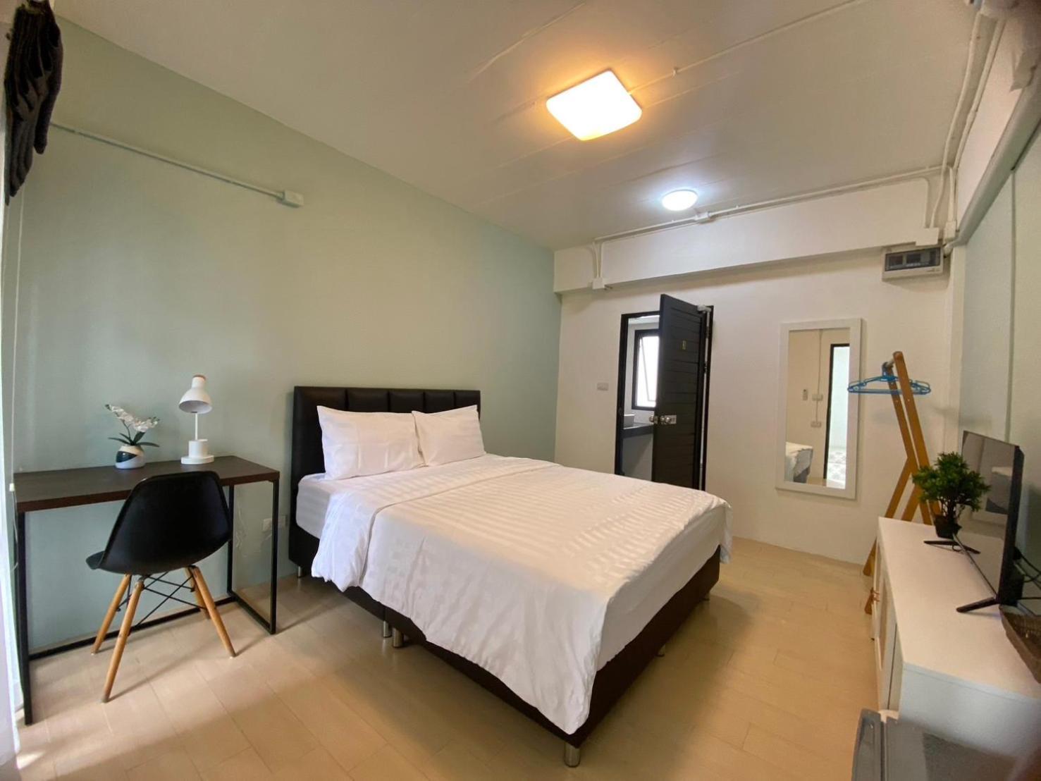 Hostel Baan Ploy In (adults Only) *