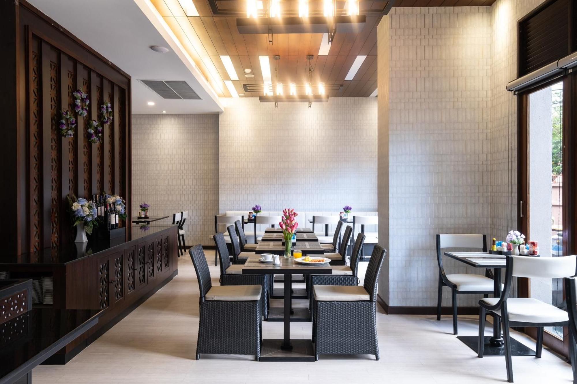 De Chai Colonial & - Sha Hotel Chiang Mai