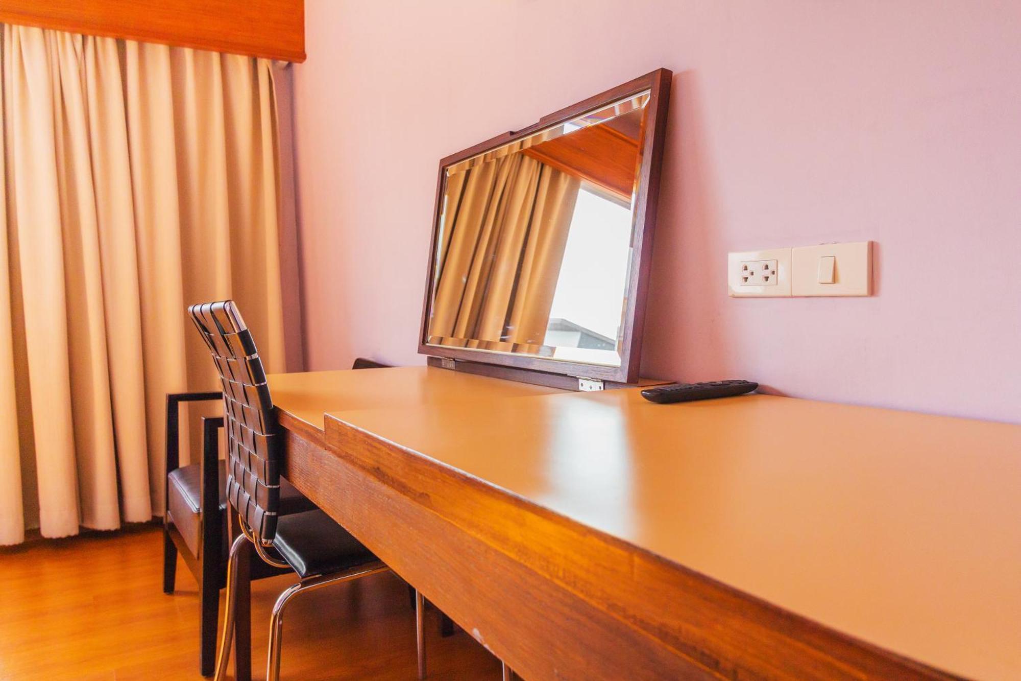 Mayflower Grande Hotel 3*