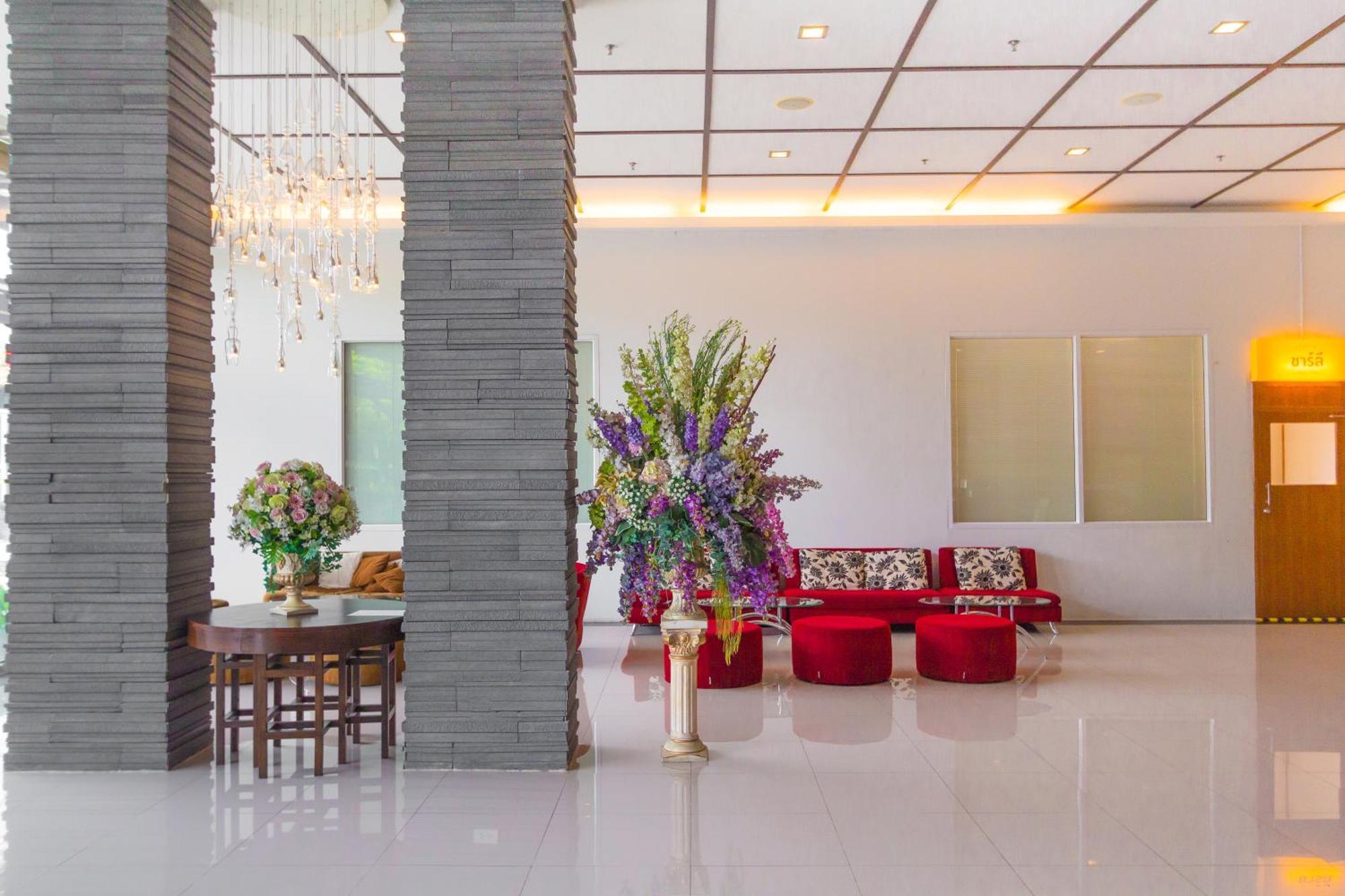 Hotel Mayflower Grande 3*