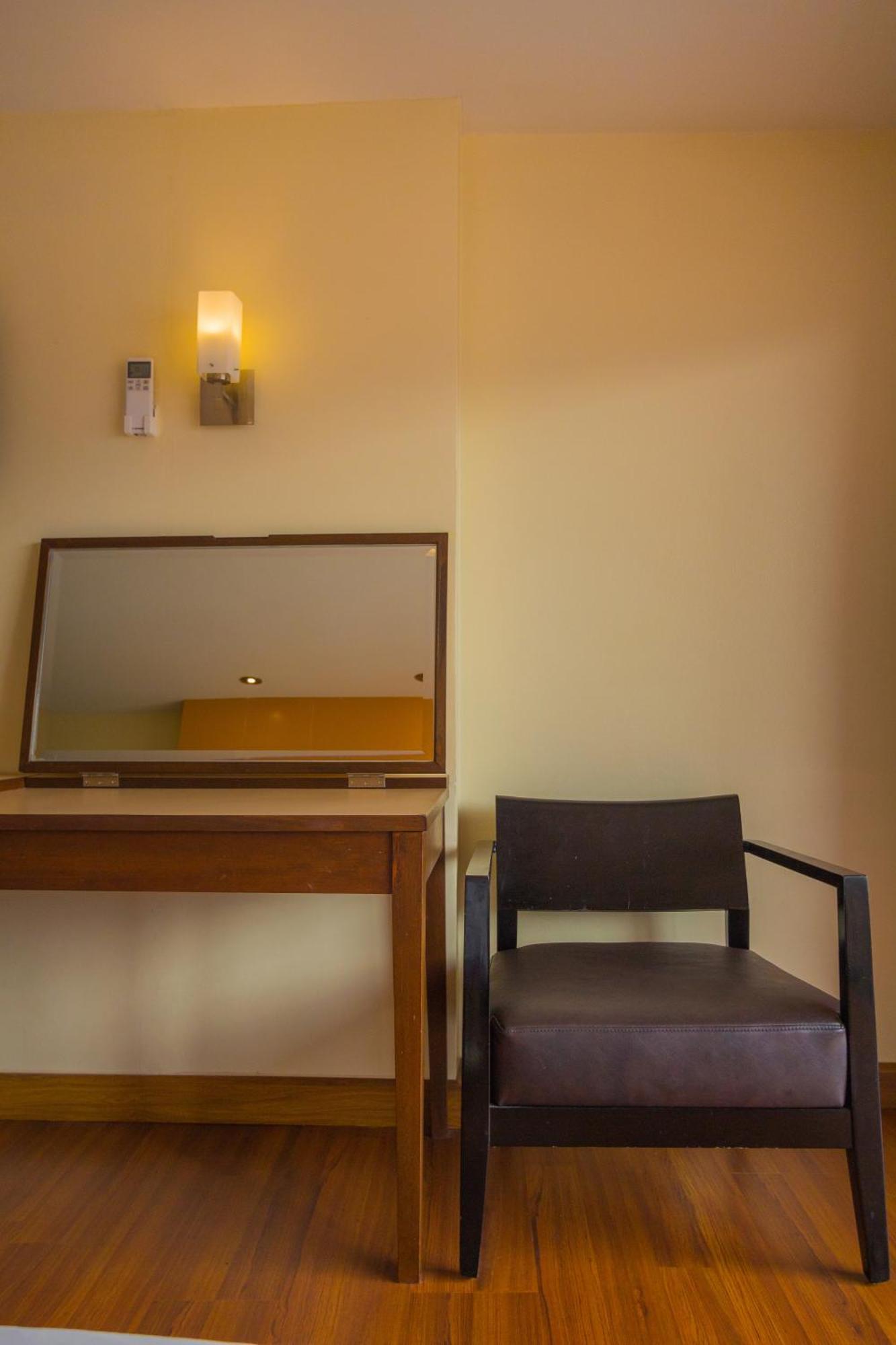 Mayflower Grande Hotel 3*