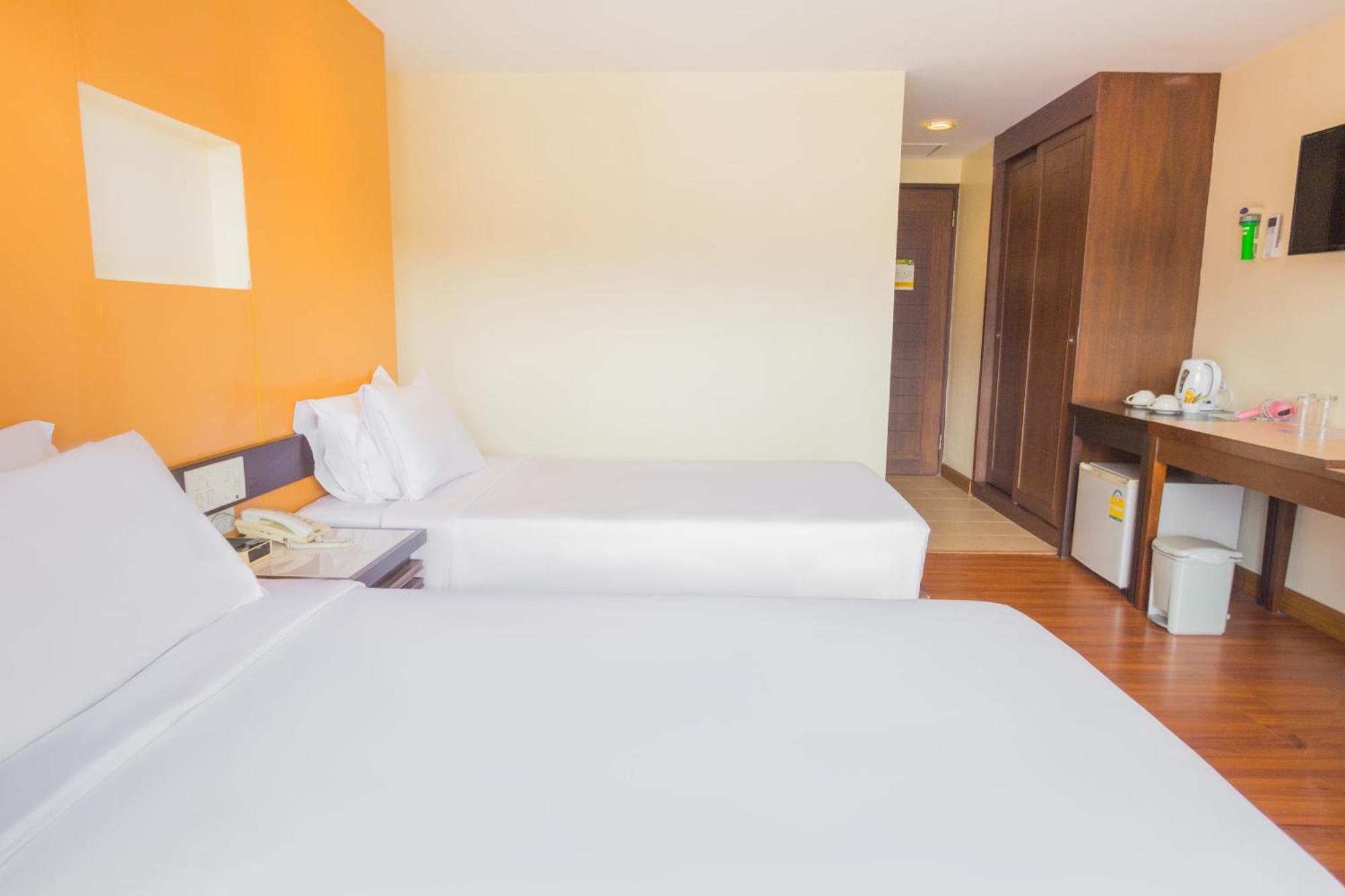 Hotel Mayflower Grande