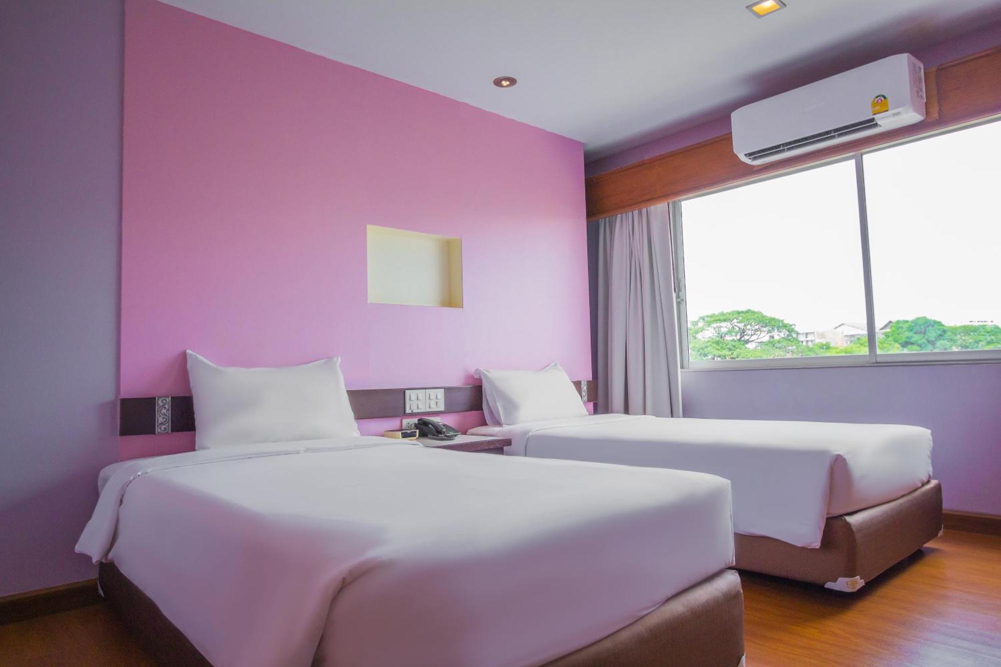 Mayflower Grande Hotel 3*