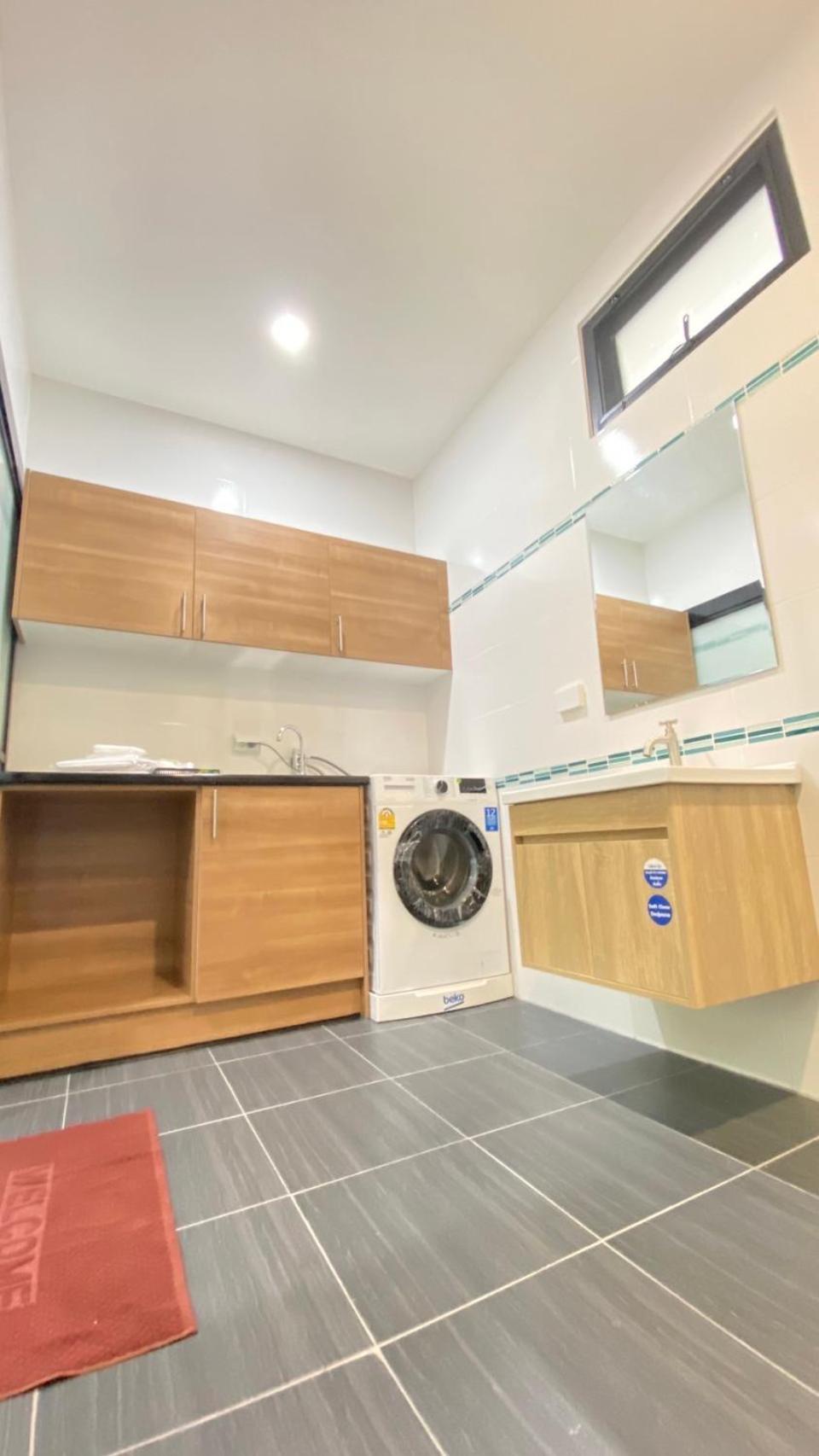 Manning Homestay 4 Units *