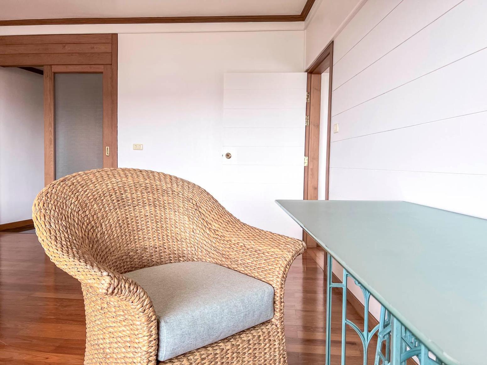 Luxe In Nimman- Cable Tv & Fibre Internet Apartment