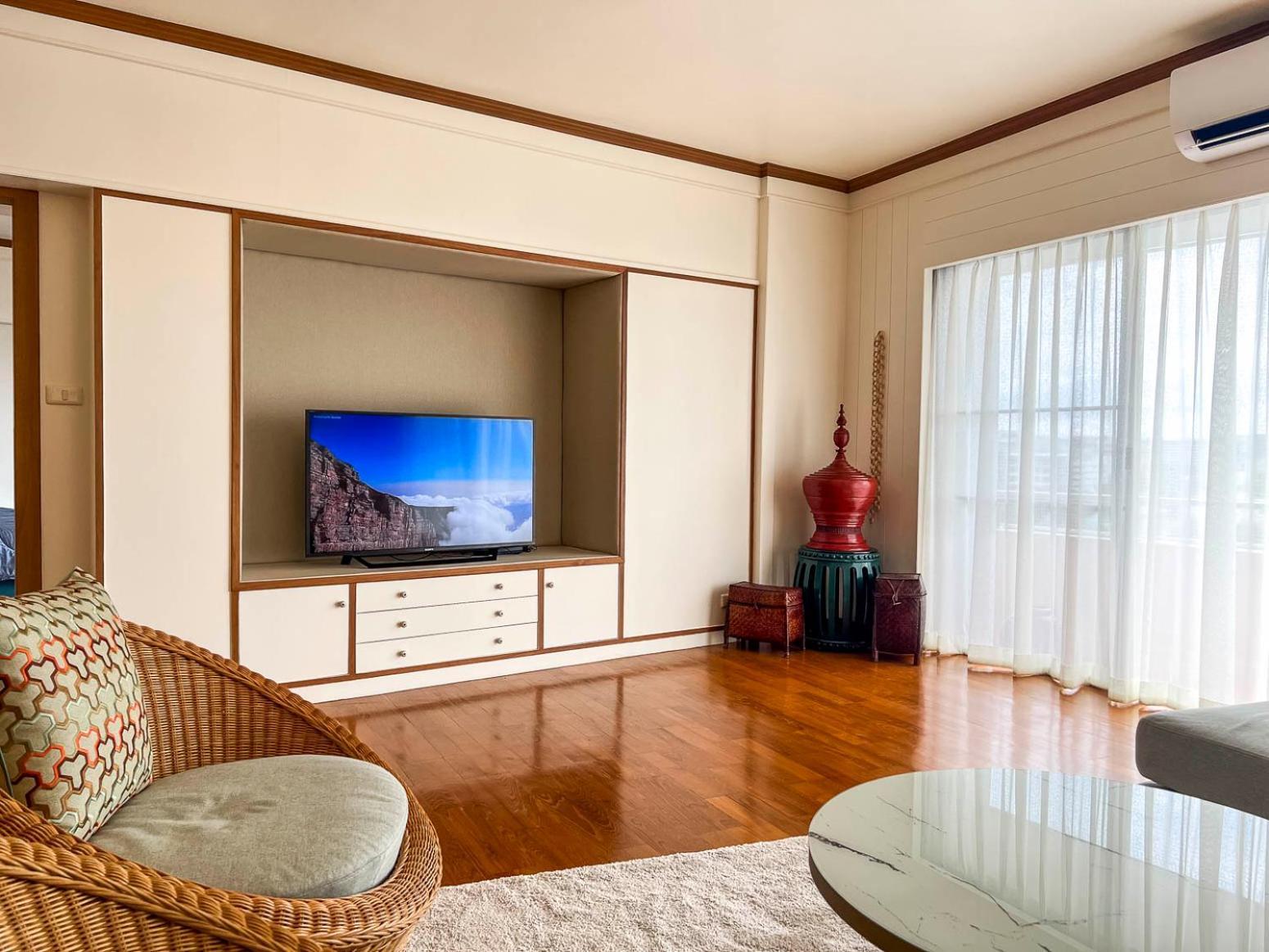 Luxe In Nimman- Cable Tv & Fibre Internet Apartment *