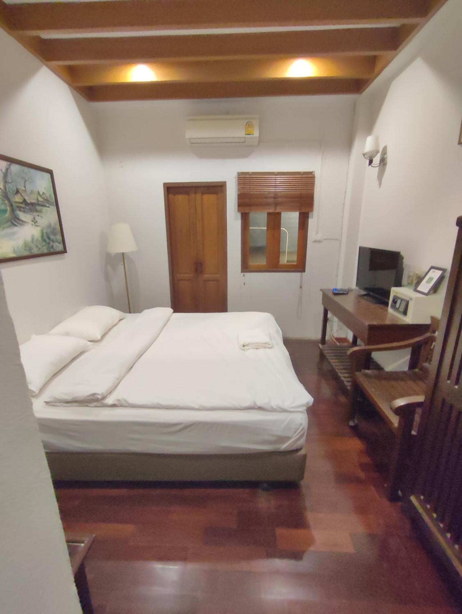 Uno Chiangmai Casa de hóspedes 2*