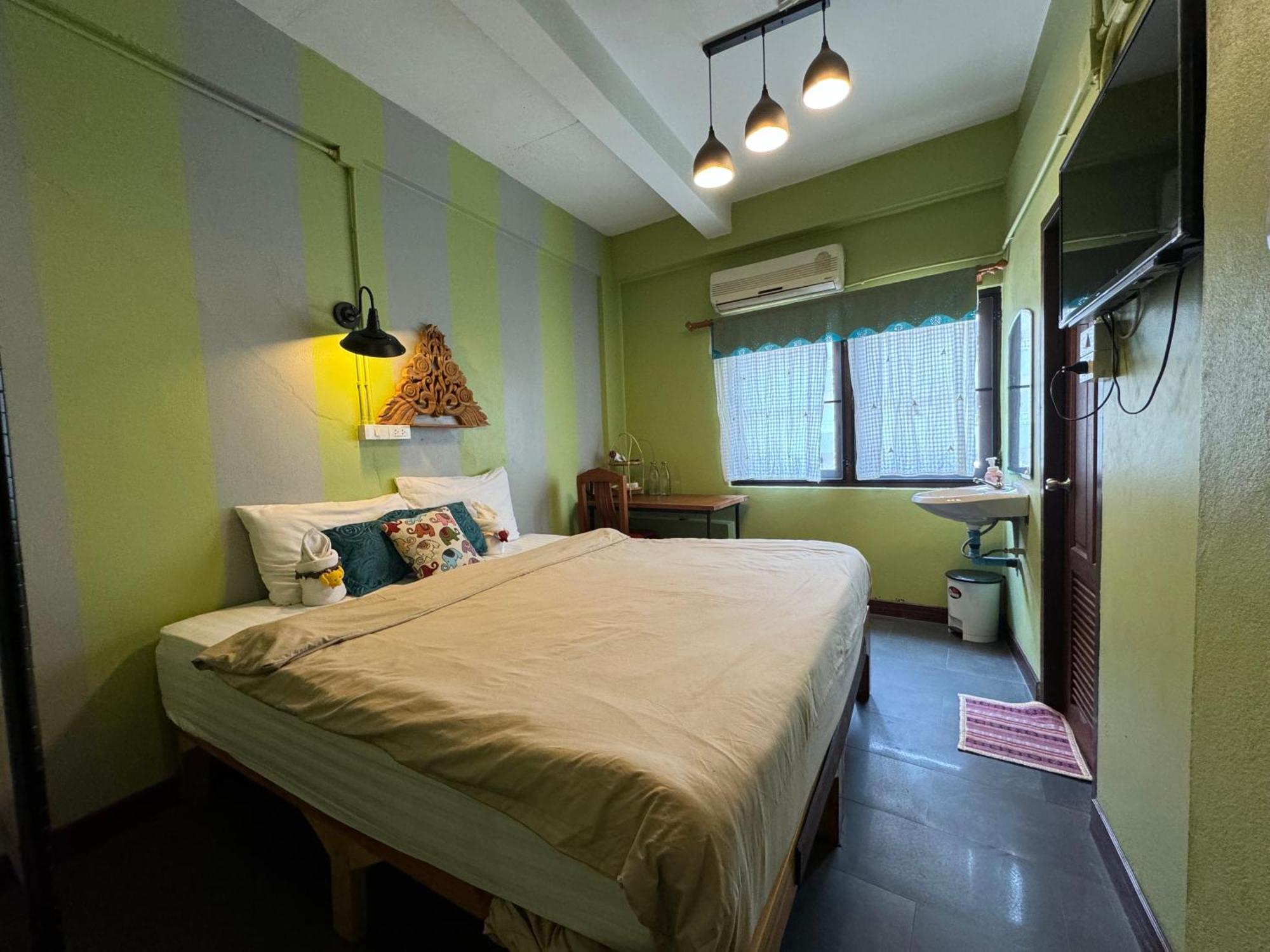Rumah tetamu Retro At Phra Sing Chiang Mai