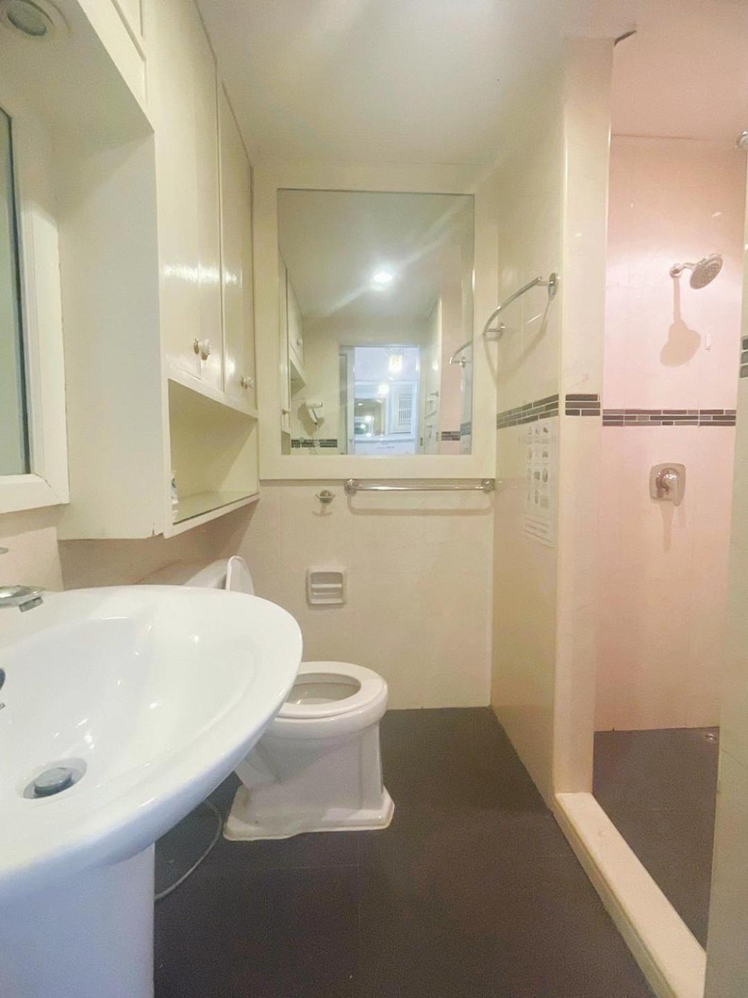 Apartamento 宁曼路宁曼一号豪华大床房 *