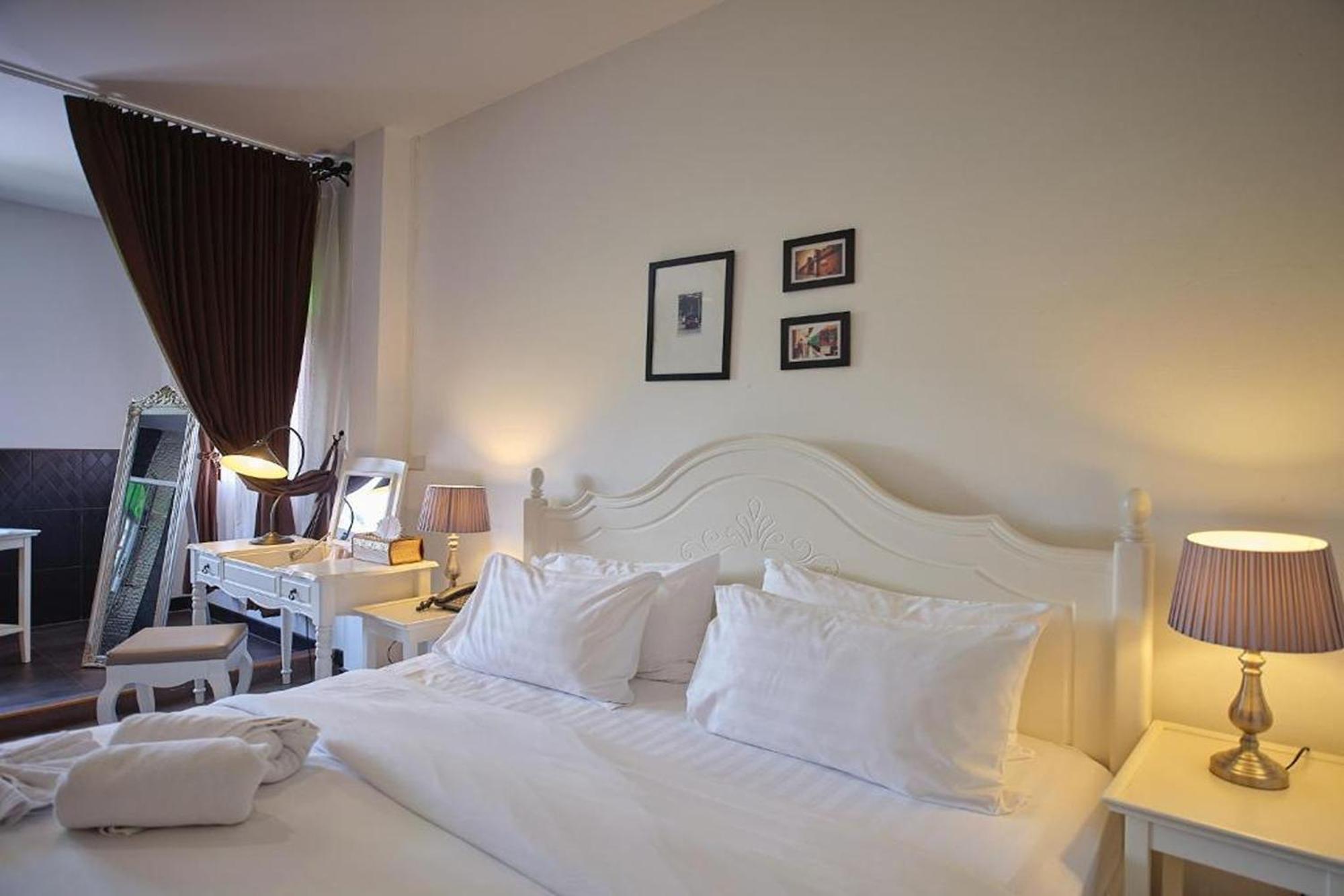 Nidhra Lanna Hotel Chiang Mai