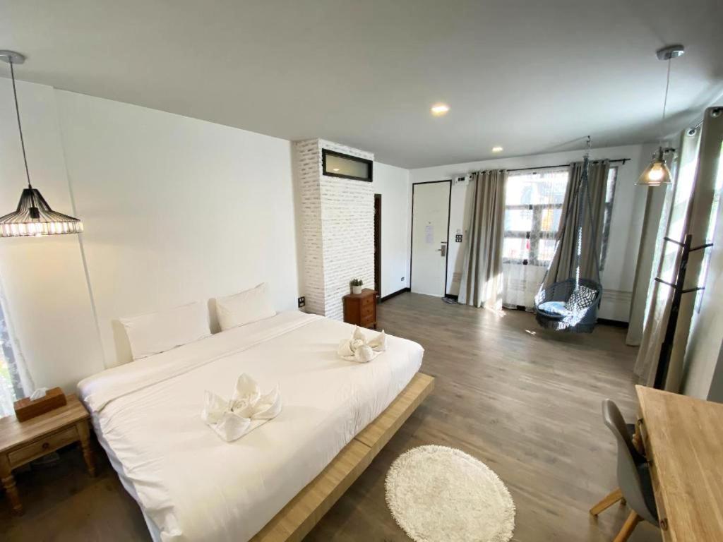 Sherloft & Hostel Chiang Mai
