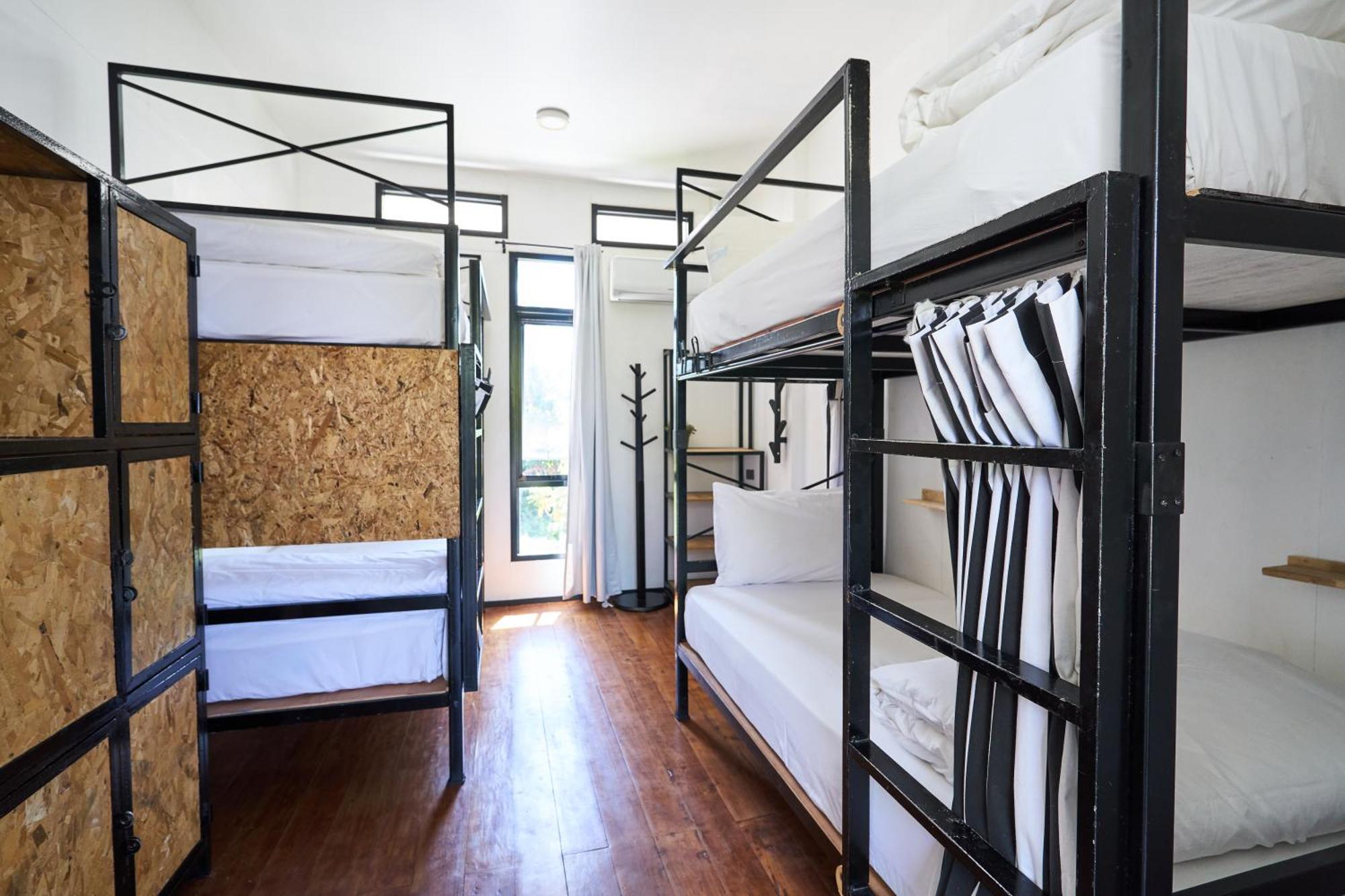 Hostel Sherloft &