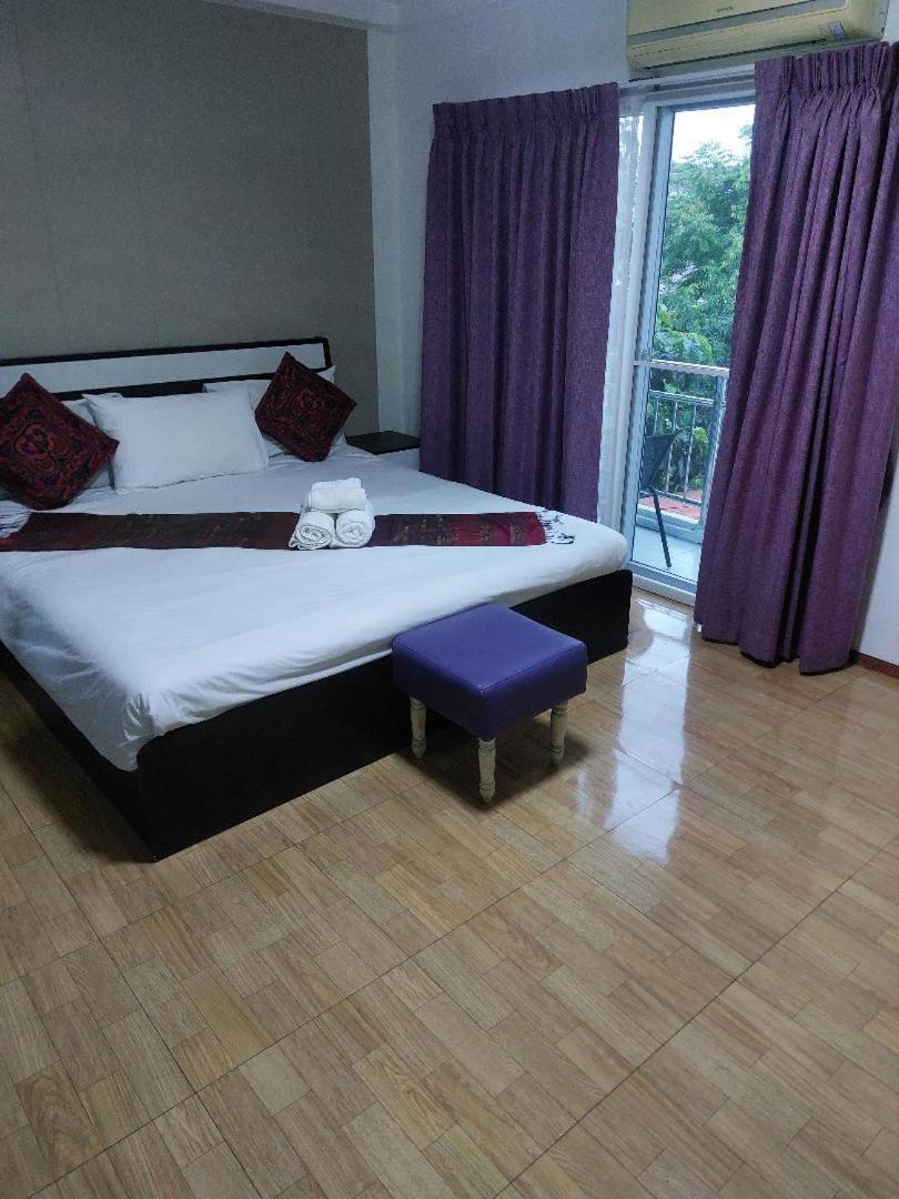 Guest house Krong House *