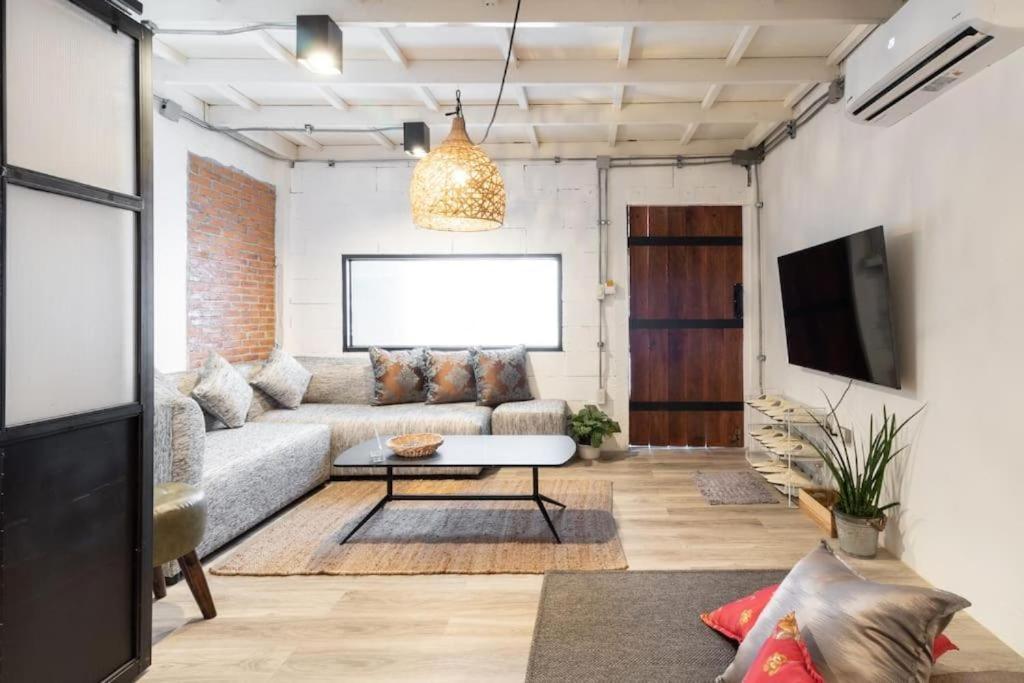 Apartment 3br House In Thapae L Nightbazaar Chiang Mai