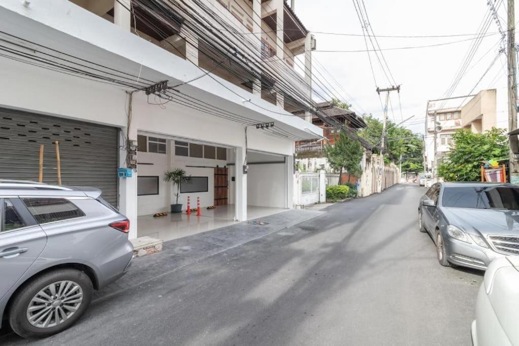 3br House In Thapae L Nightbazaar Apartment