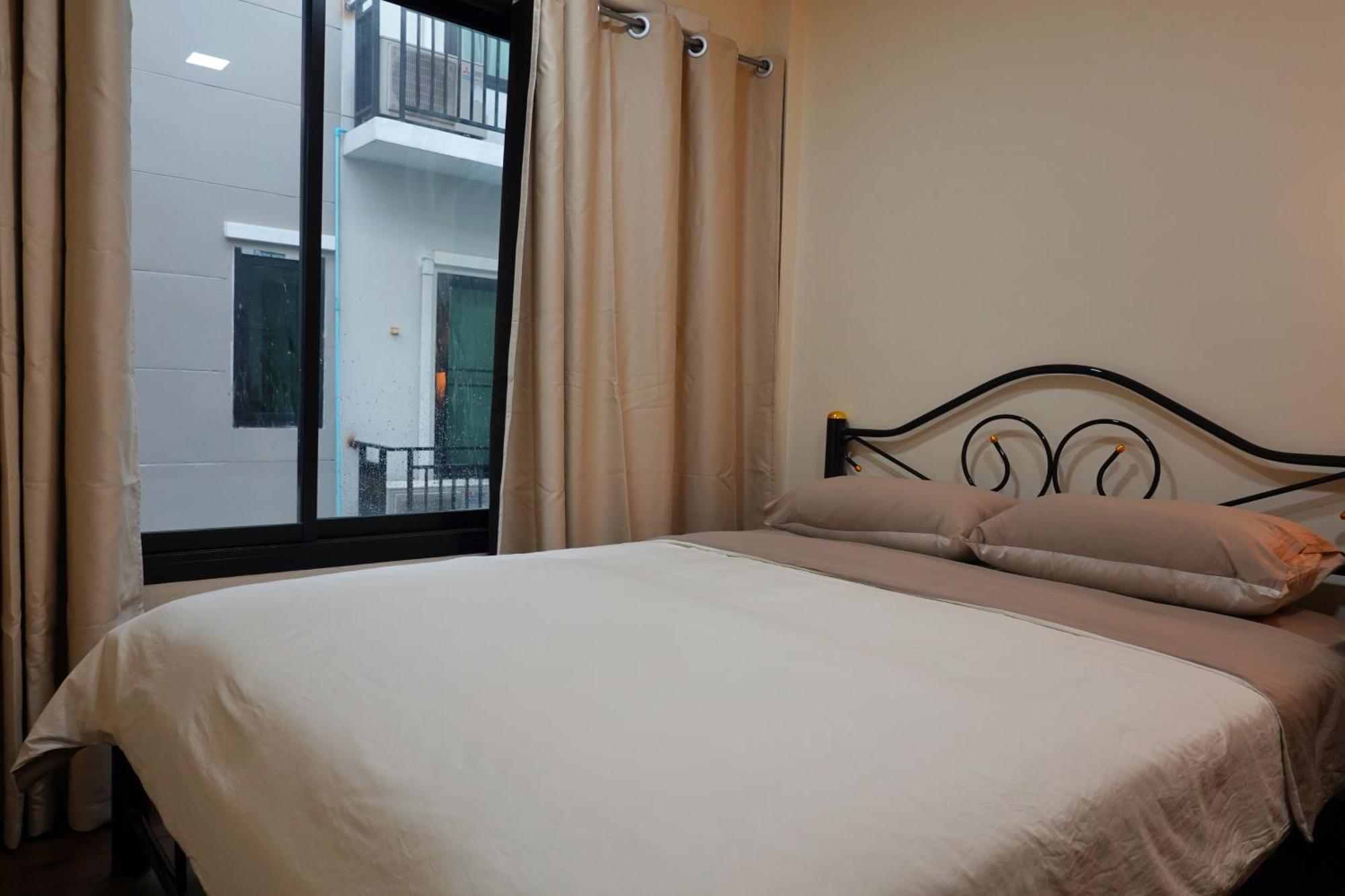 Cozy House Homestay *