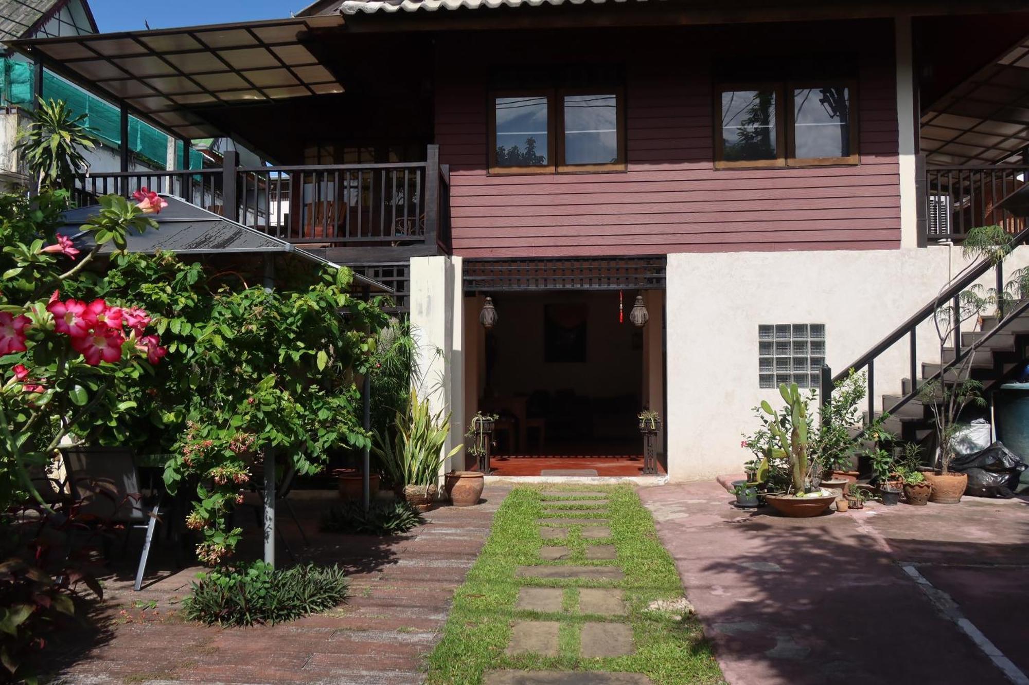 Casa de hóspedes Banjai Garden *