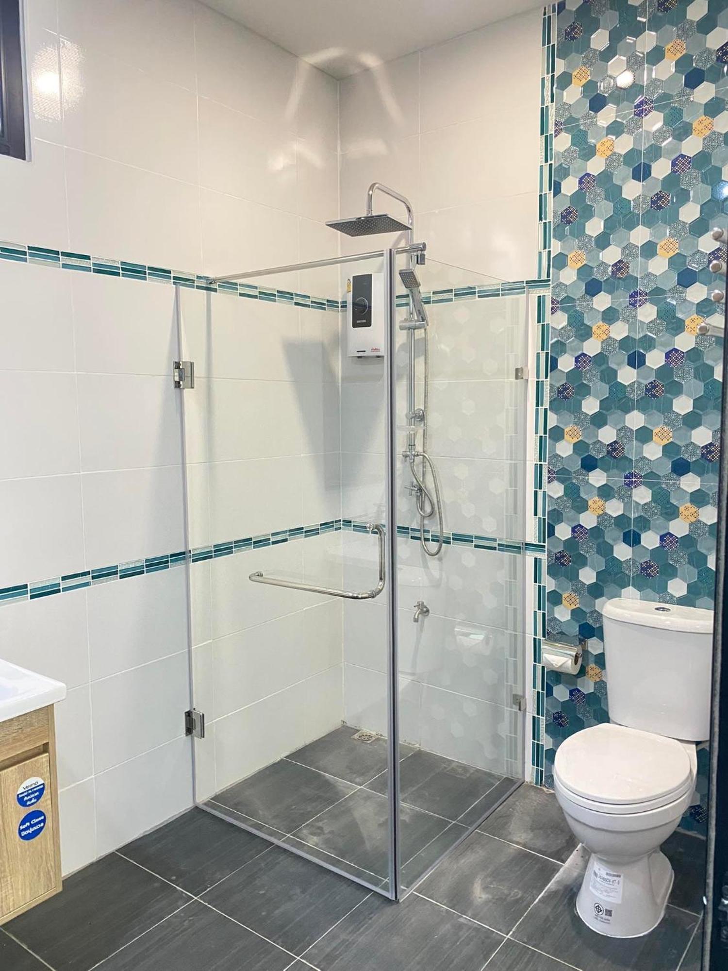 Manning Homestay 4 Units Apartment