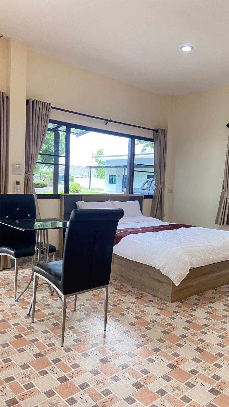 Manning Homestay 4 Units Chiang Mai