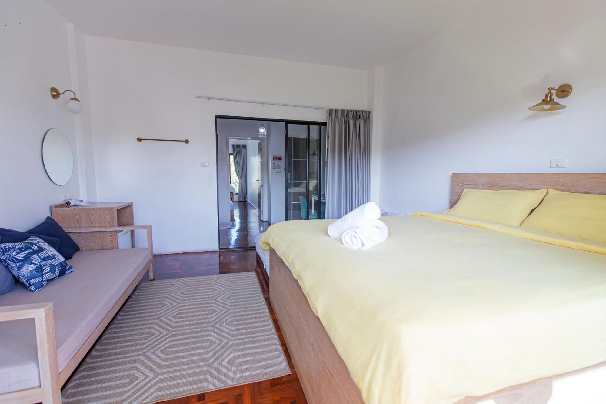 Little Siri Guest house *