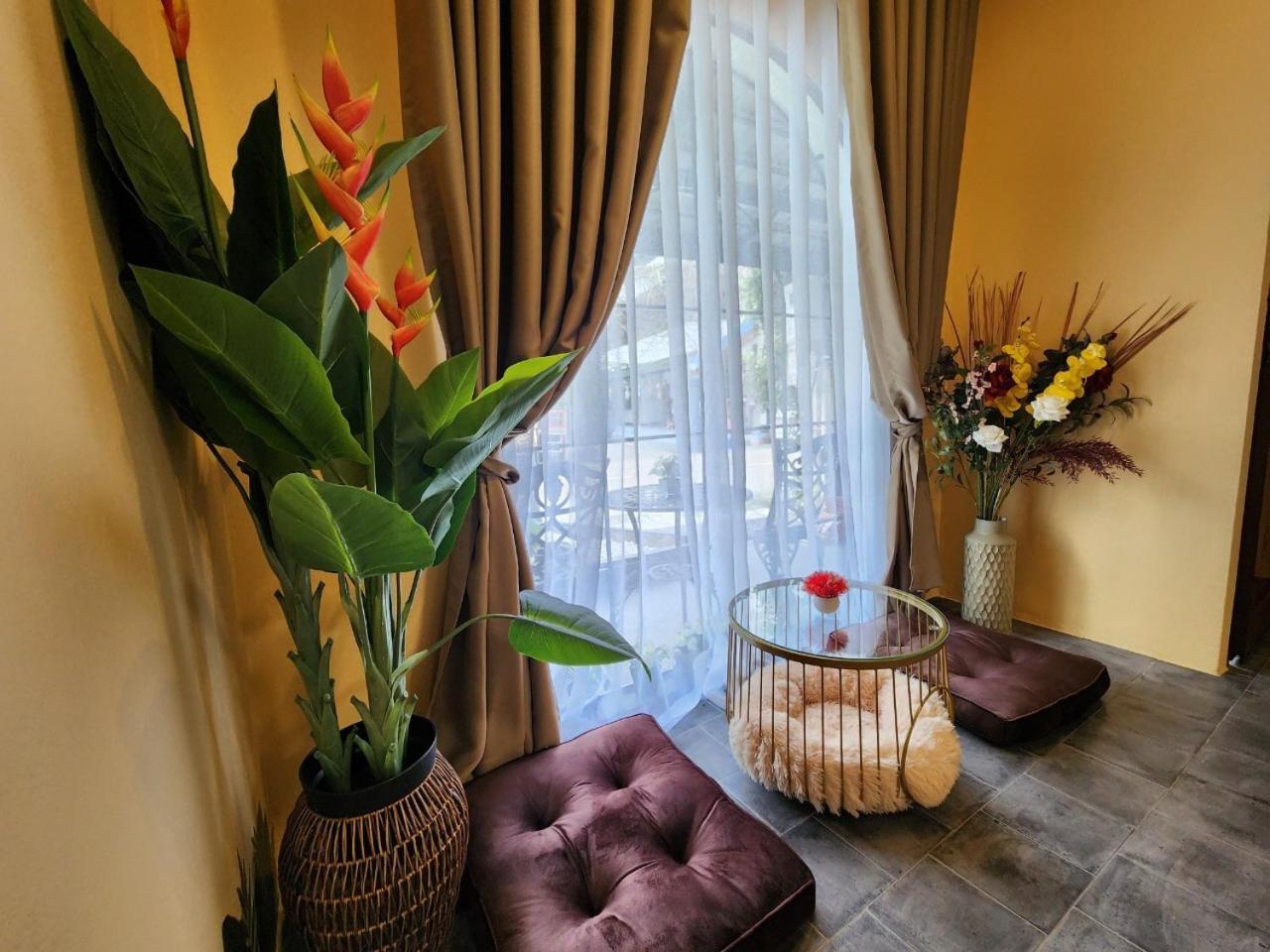 Boxsoon Nimman 10 3beds 3baths Chiang Mai