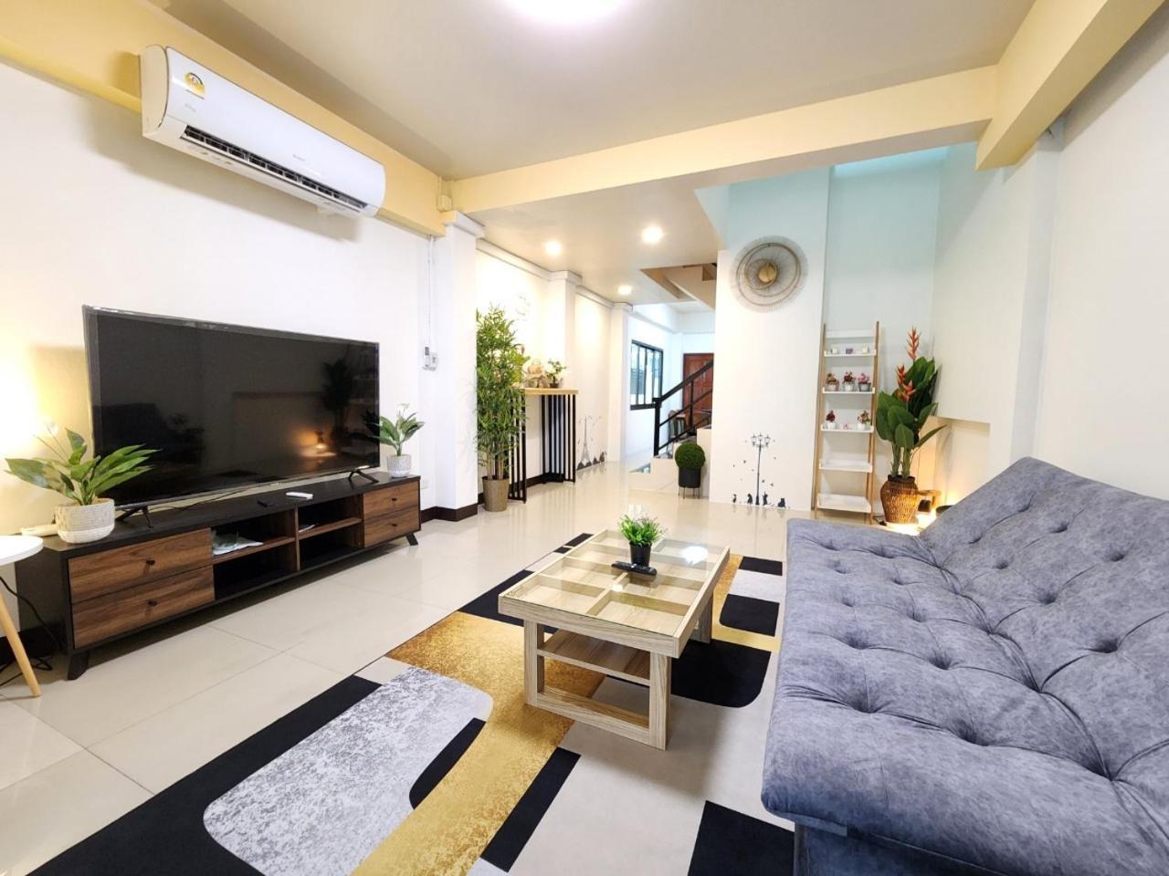 Boxsoon Nimman 10 3beds 3baths * Chiang Mai