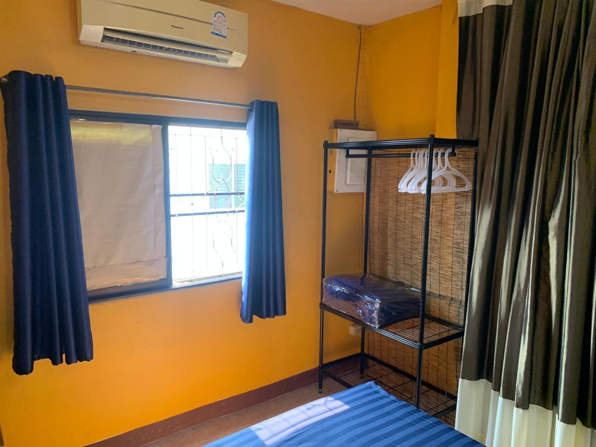 Private With Ac And Fan, Near Rajapruek Park Homestay Chiang Mai