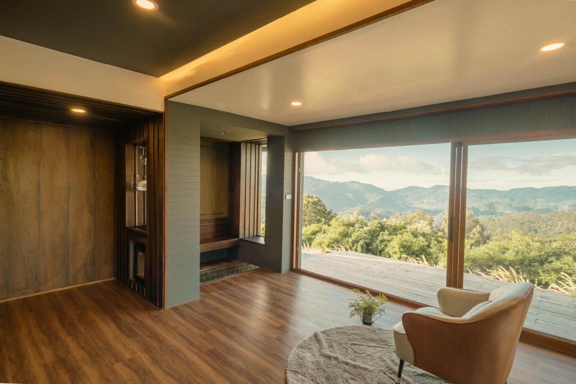Vaya House