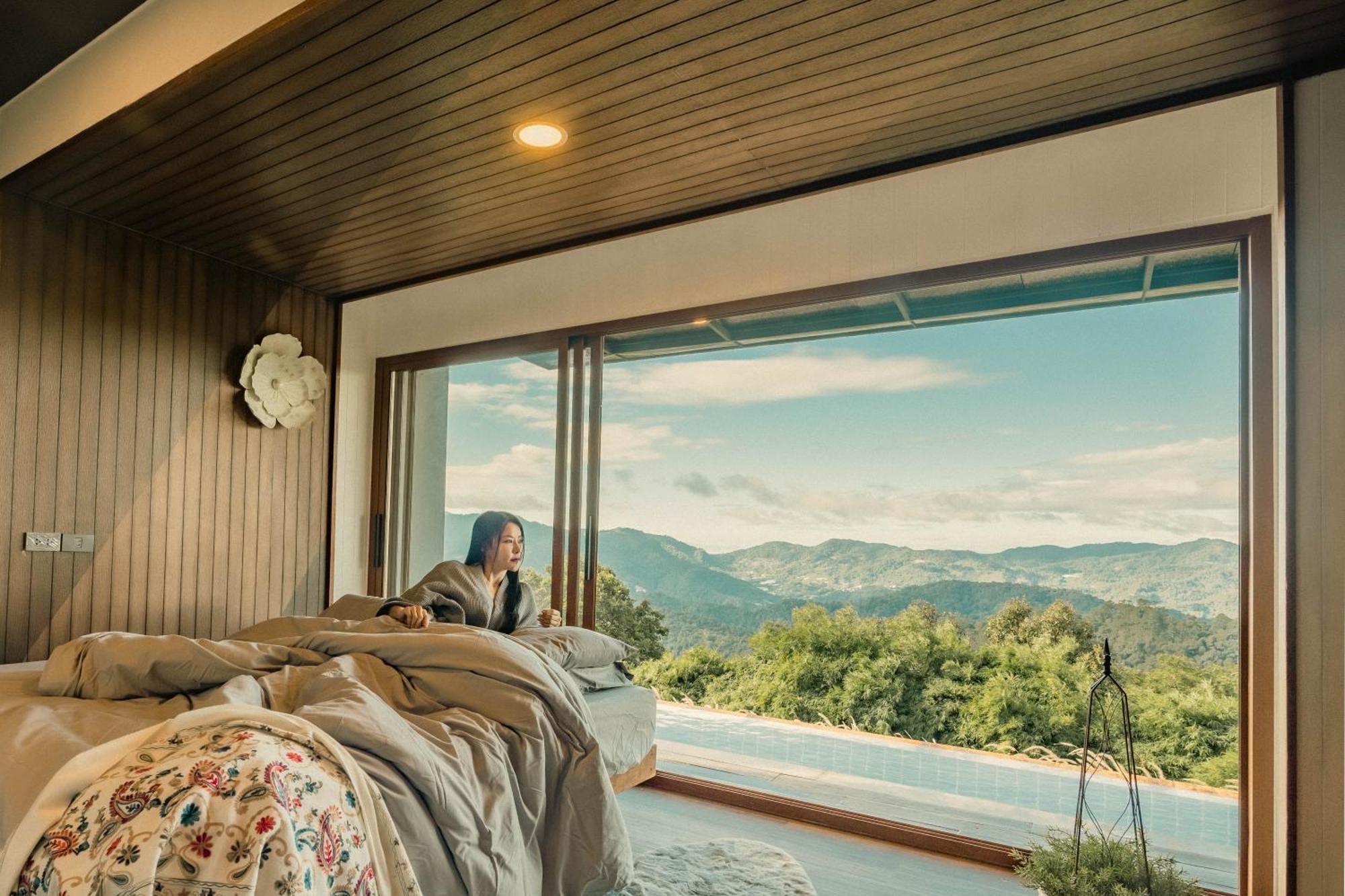 Vaya House Hotel