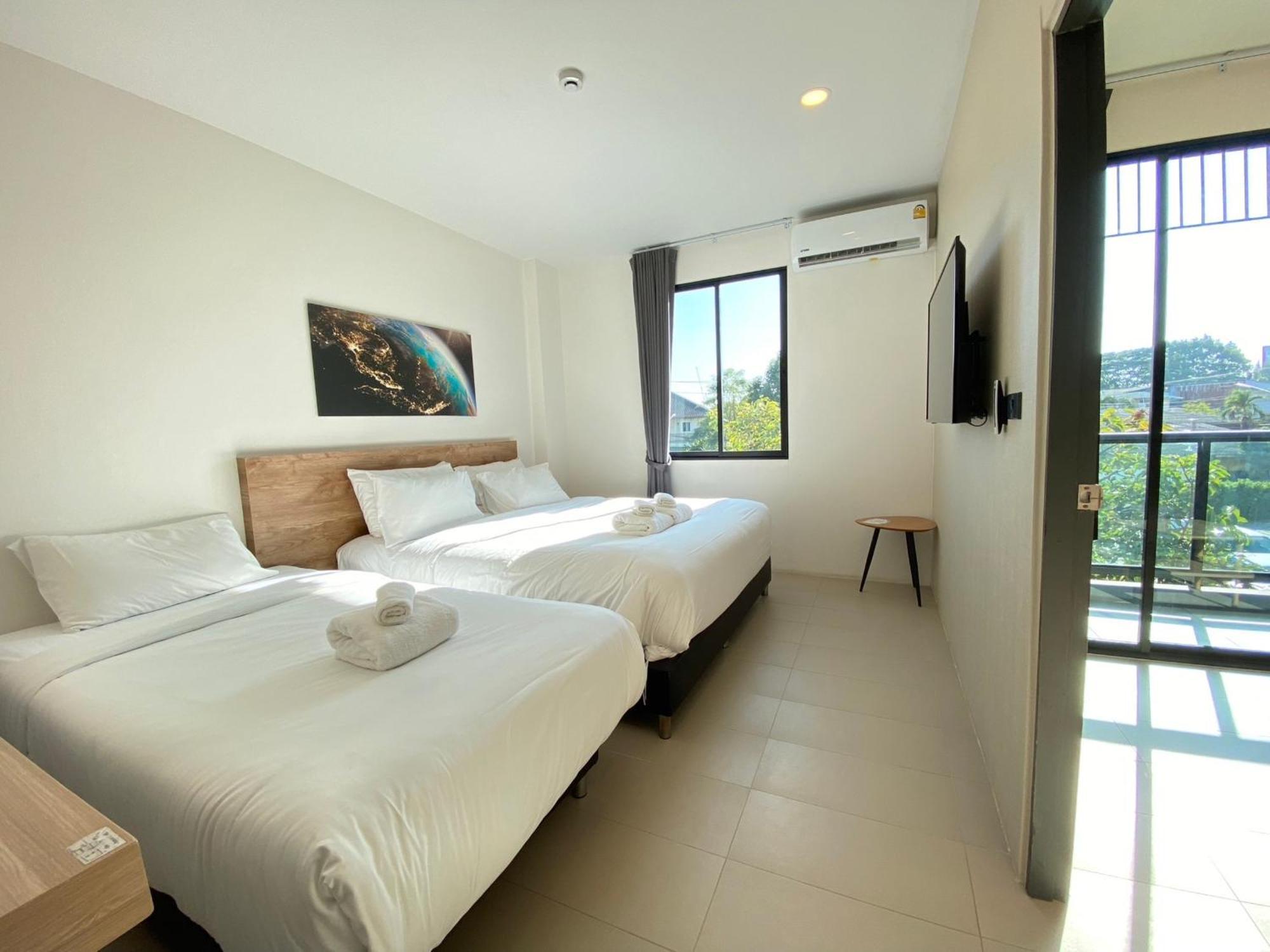 Hotel Double J 3*