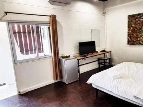 Go Tha Phae - โกอินน์ ท่าแพ X Apartment *