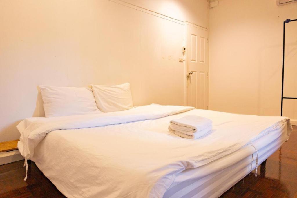 Go Tha Phae - โกอินน์ ท่าแพ X Apartment Chiang Mai