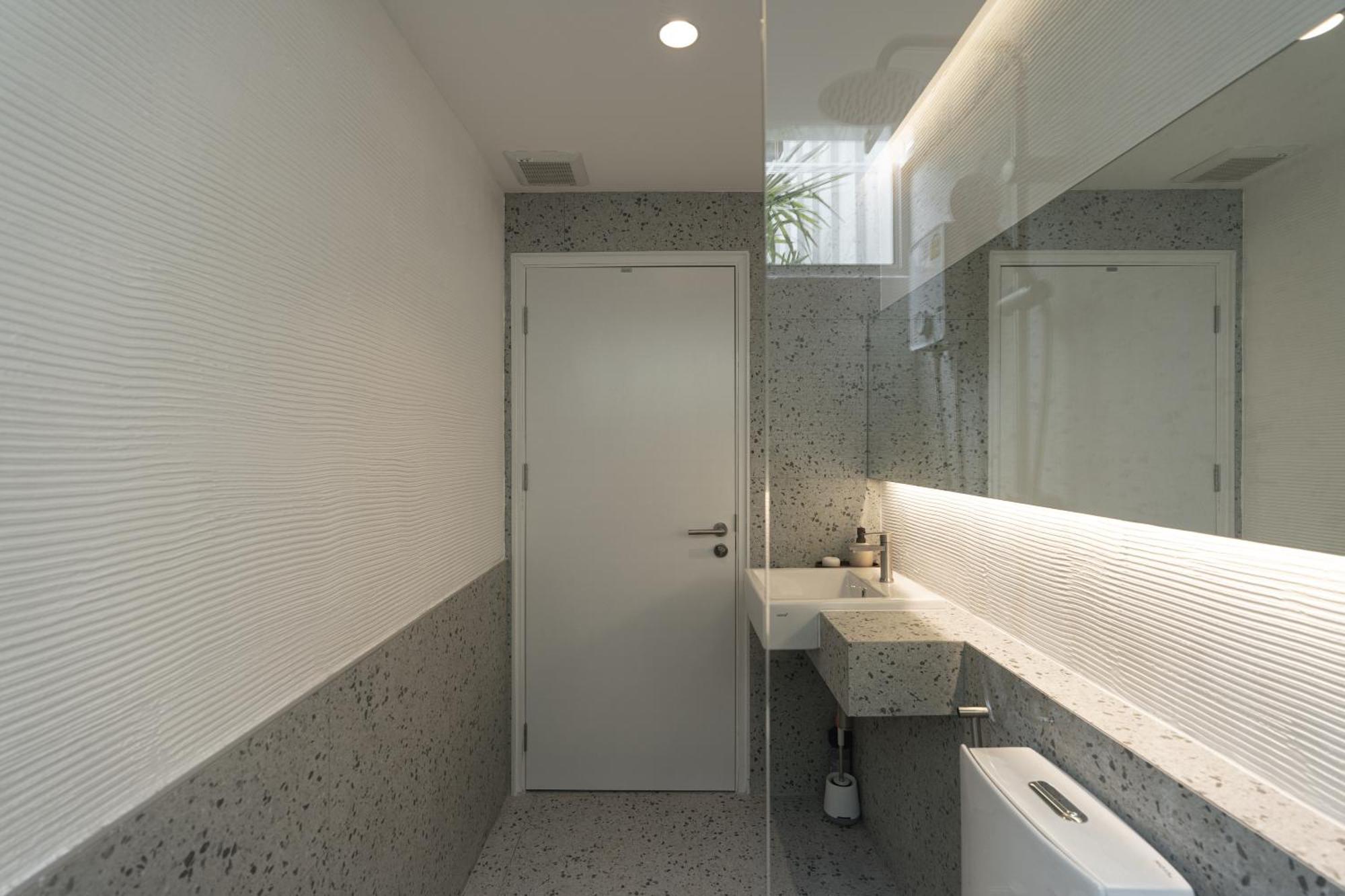 Flat And Fur 2br Mid-century 3mins To Nimman Airport Holiday home Chiang Mai