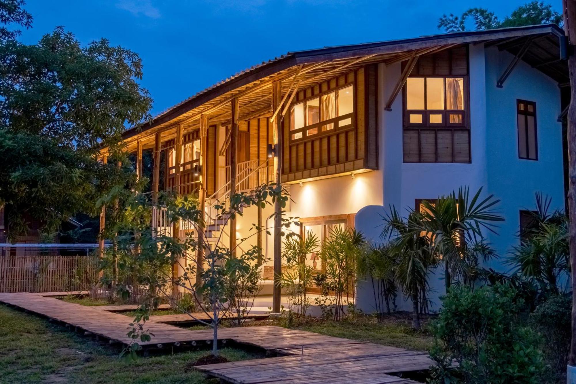 Bamboo Nest At Sanggadee Space Bed & Breakfast