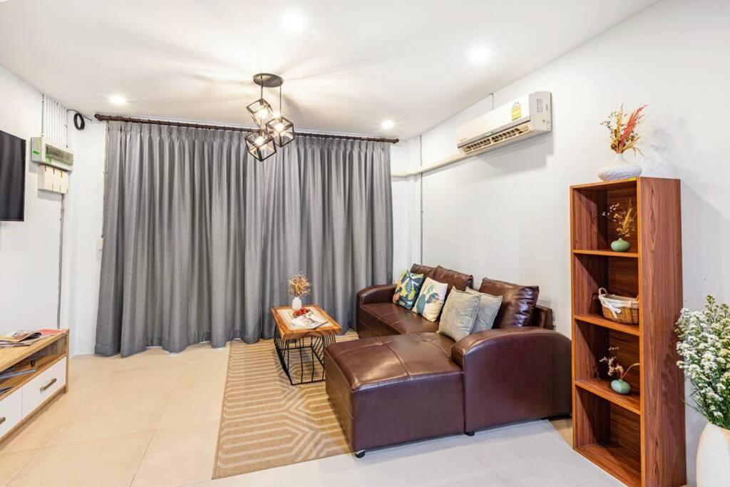 Pasing House Apartment