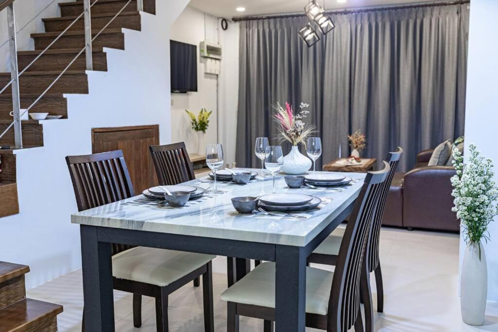 Pasing House