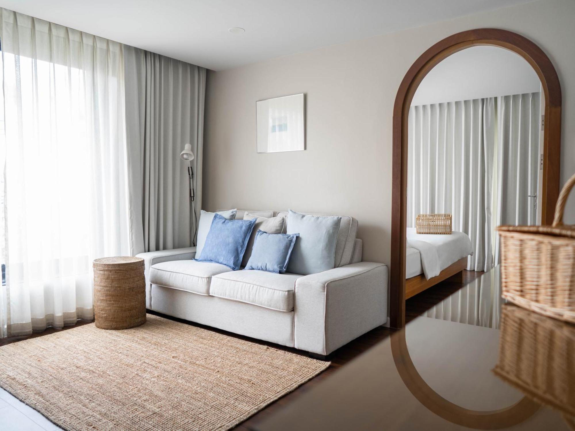 Hotel The Earth 3*